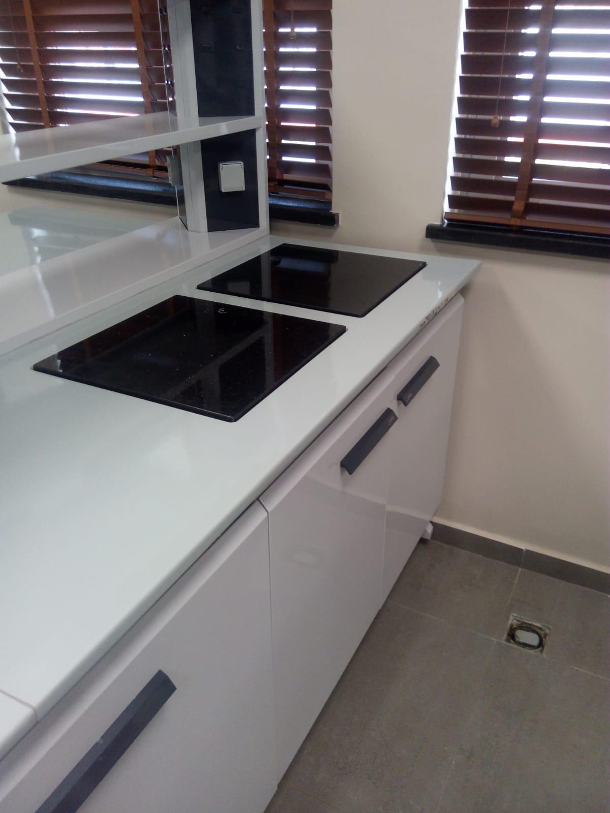 Hassas Terazi Masası